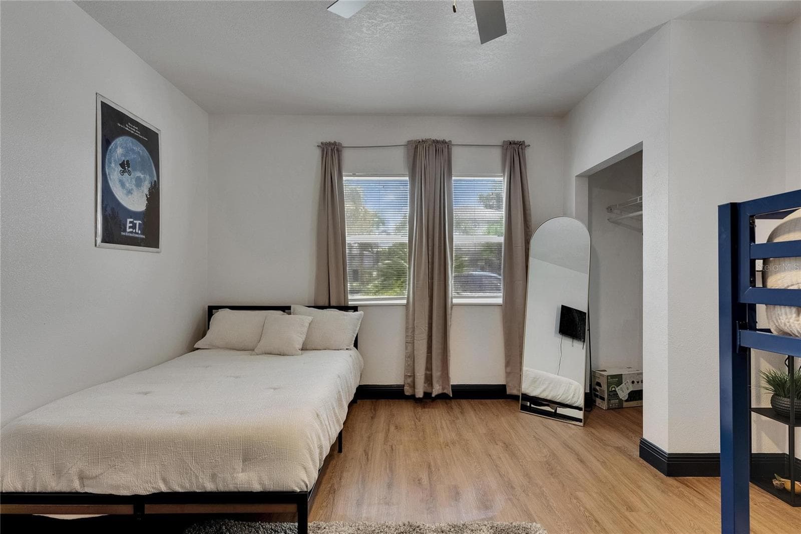 1009 COLUMBUS DRIVE — photo 33 of 36