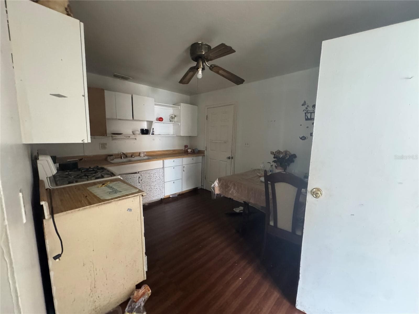 1501 OVERDALE STREET — photo 2 of 21