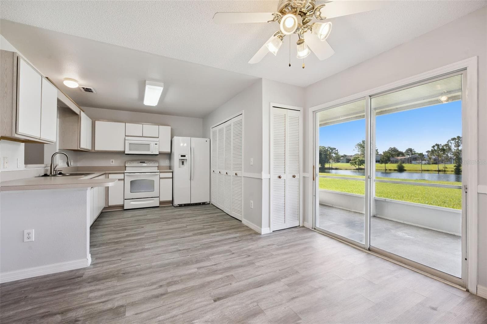 12122 BRUCETON WAY — photo 8 of 45