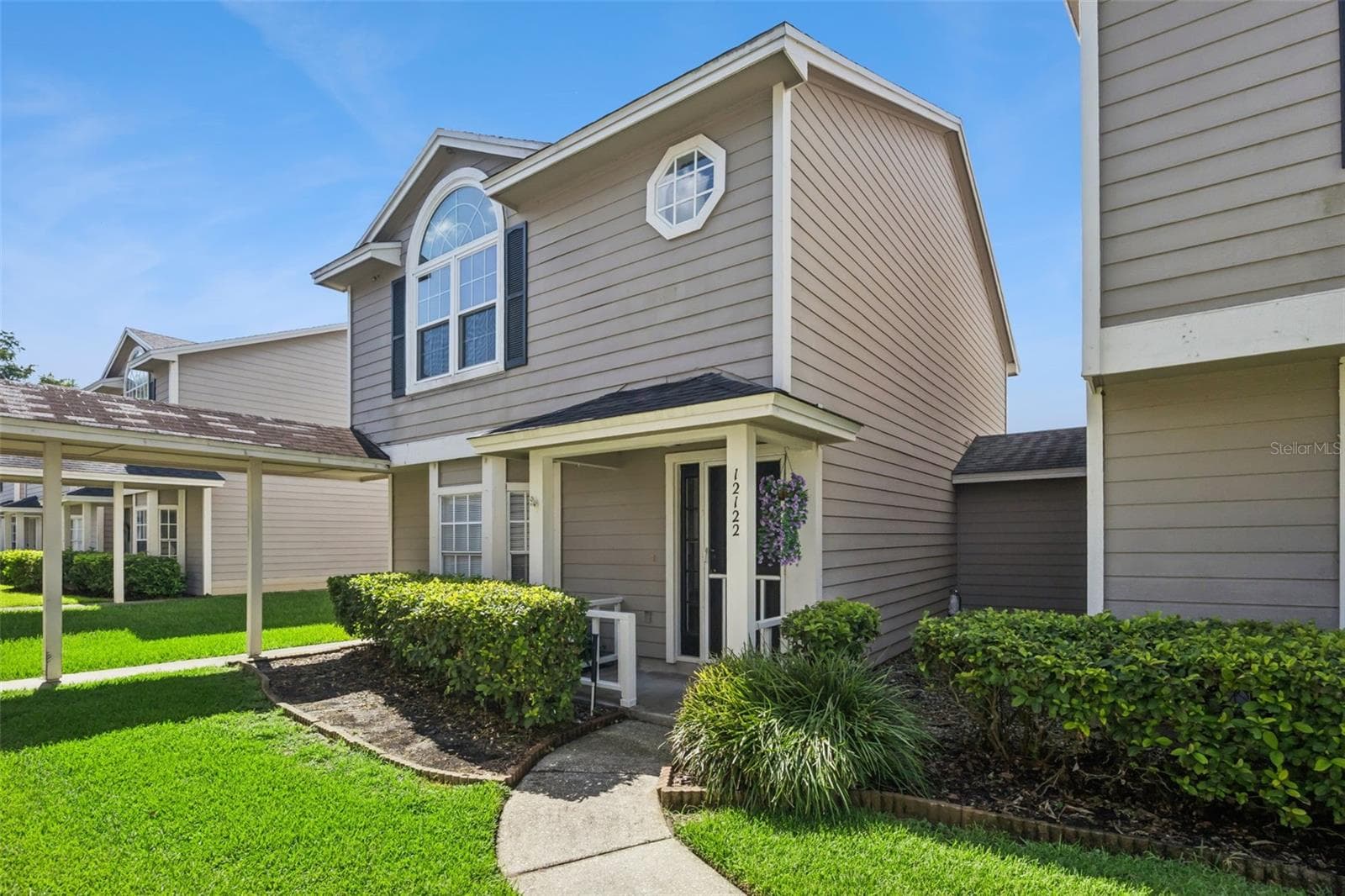 12122 BRUCETON WAY — photo 3 of 45