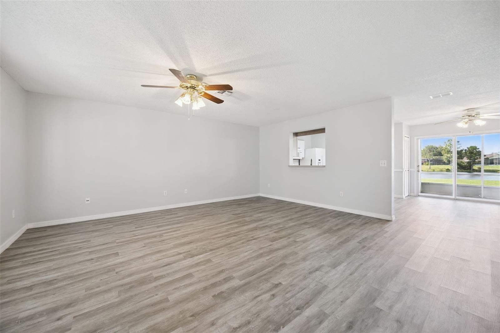 12122 BRUCETON WAY — photo 5 of 45