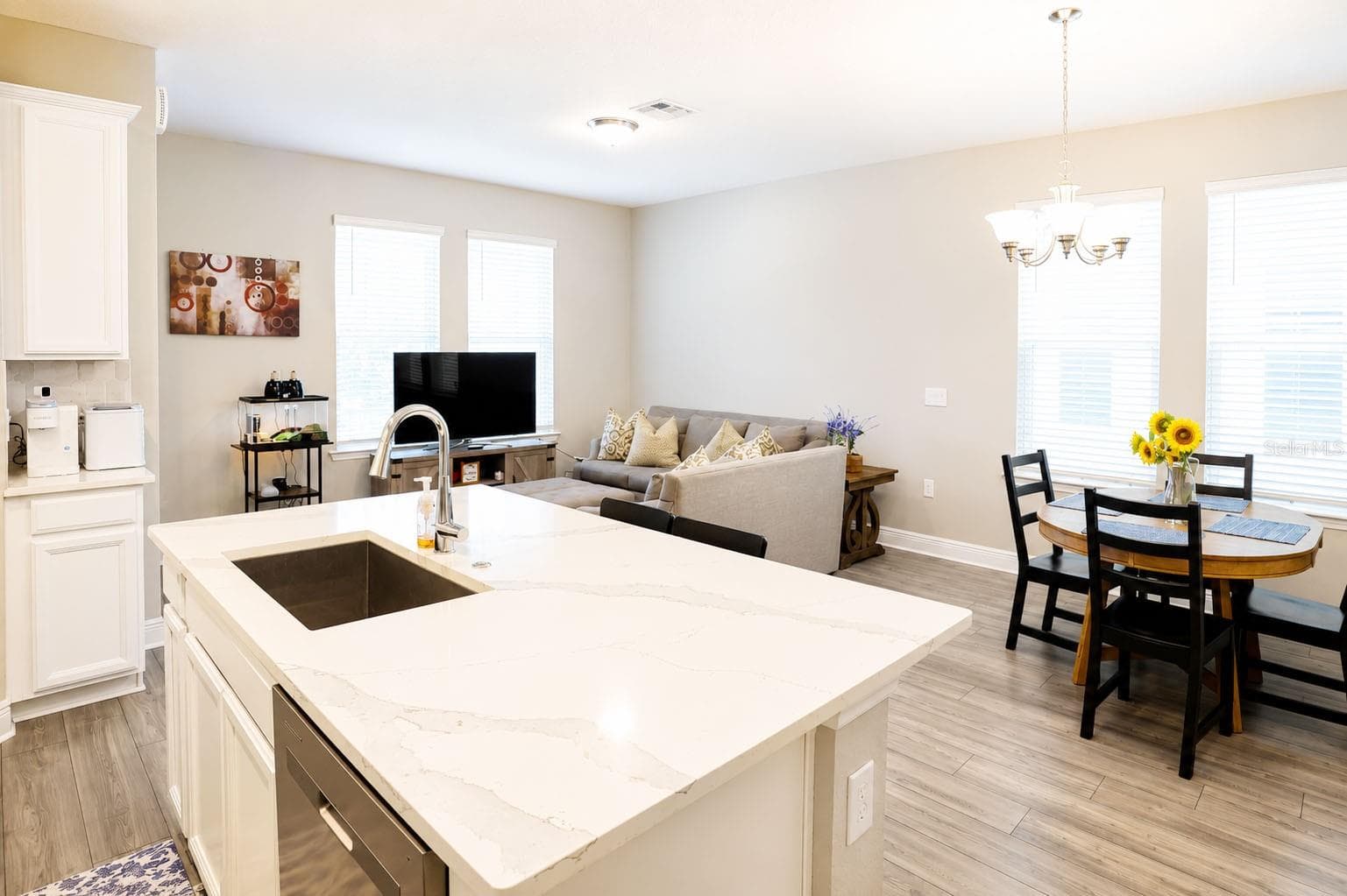 14383 BRAEMAR STREET — photo 4 of 30