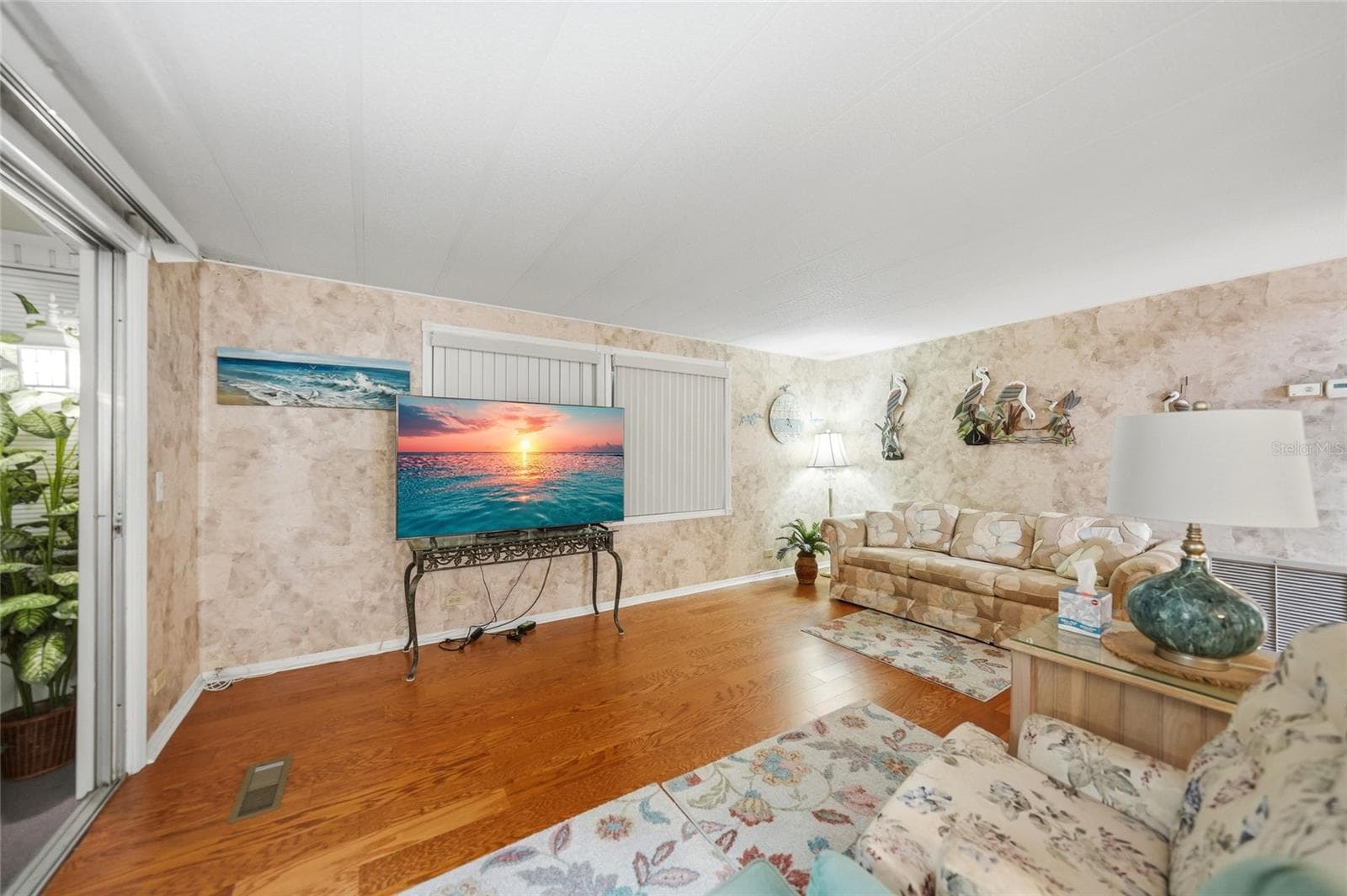 3450 GRAPEFRUIT LANE — photo 3 of 44