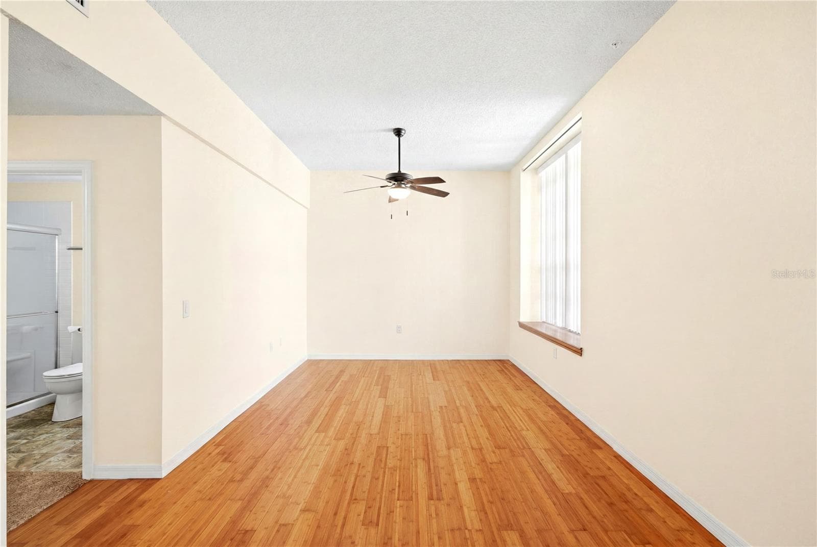 701 MIRROR LAKE DRIVE — photo 16 of 51