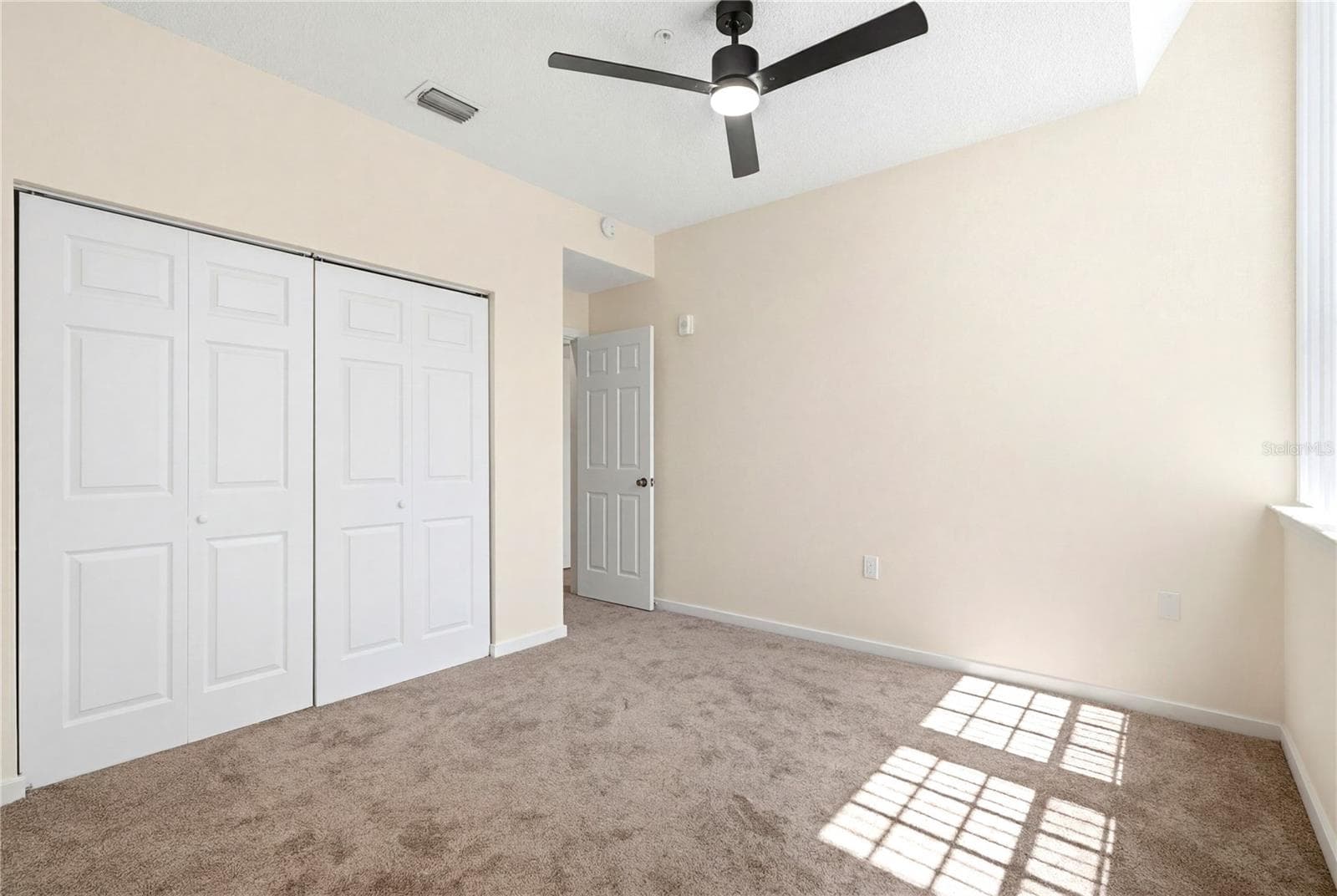 701 MIRROR LAKE DRIVE — photo 34 of 51