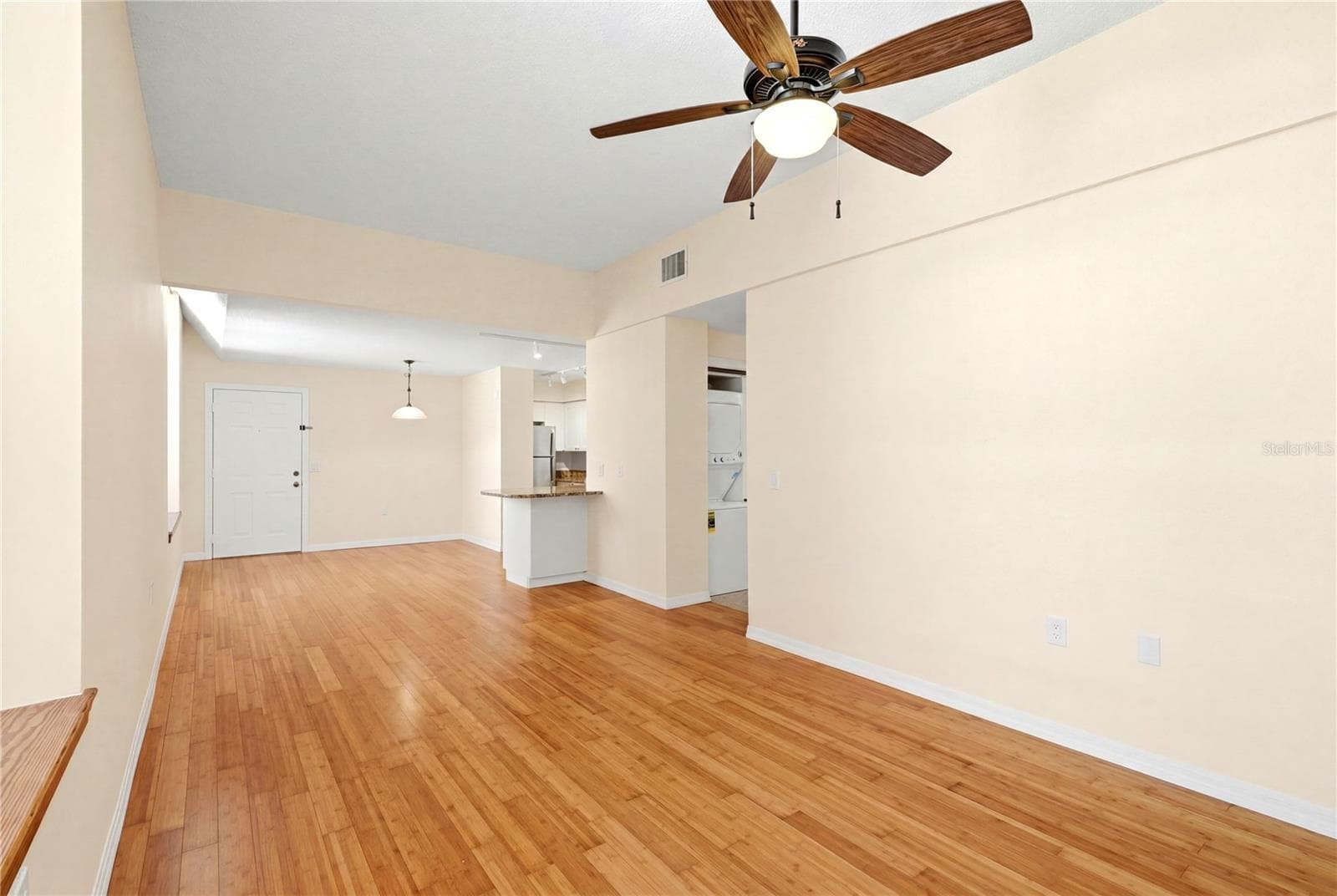 701 MIRROR LAKE DRIVE — photo 19 of 51