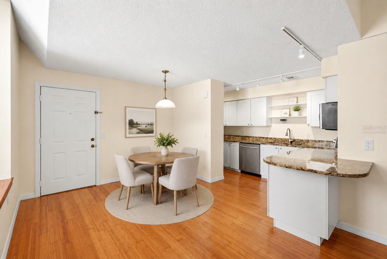 701 MIRROR LAKE DRIVE — photo 12 of 51