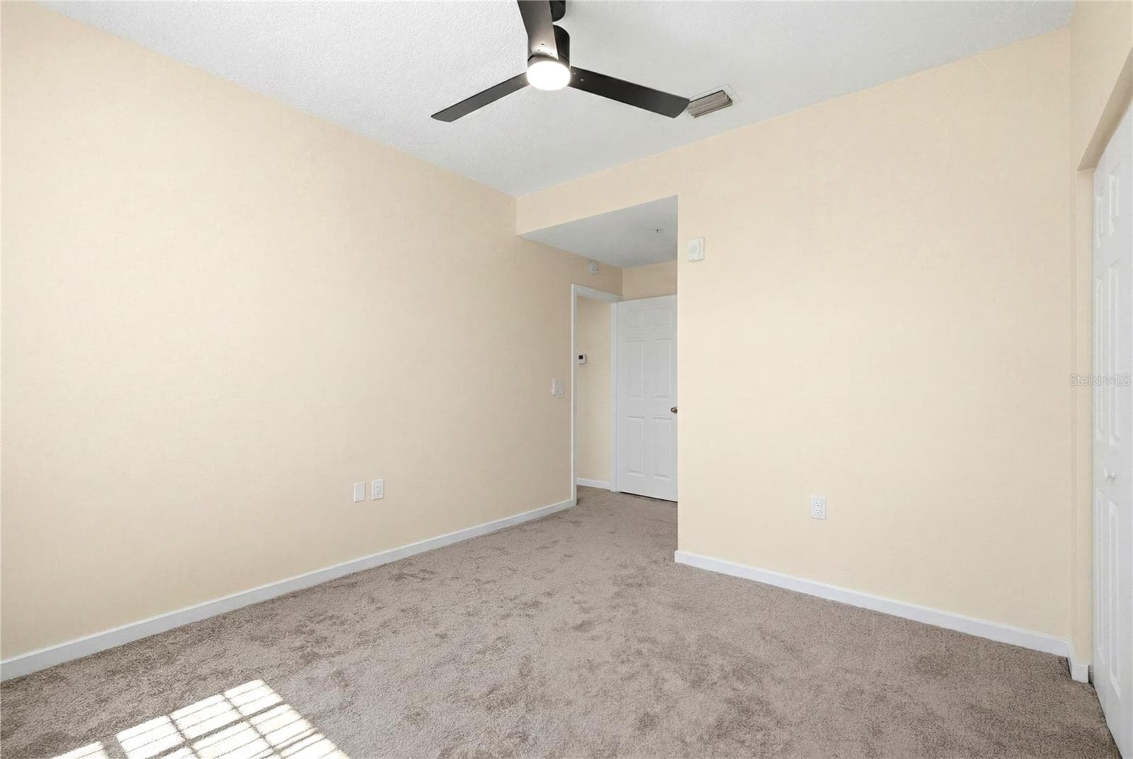 701 MIRROR LAKE DRIVE — photo 31 of 51