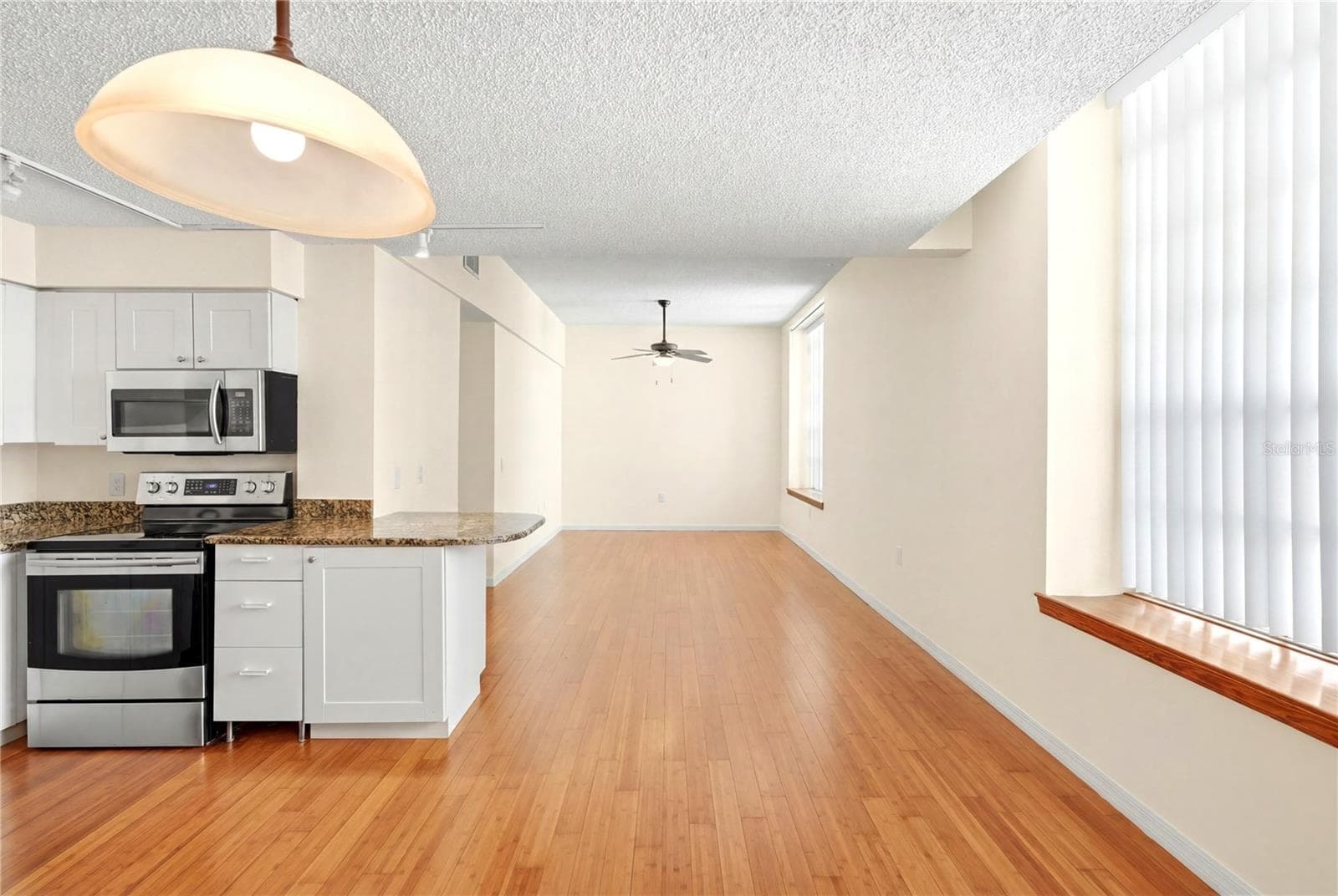 701 MIRROR LAKE DRIVE — photo 11 of 51