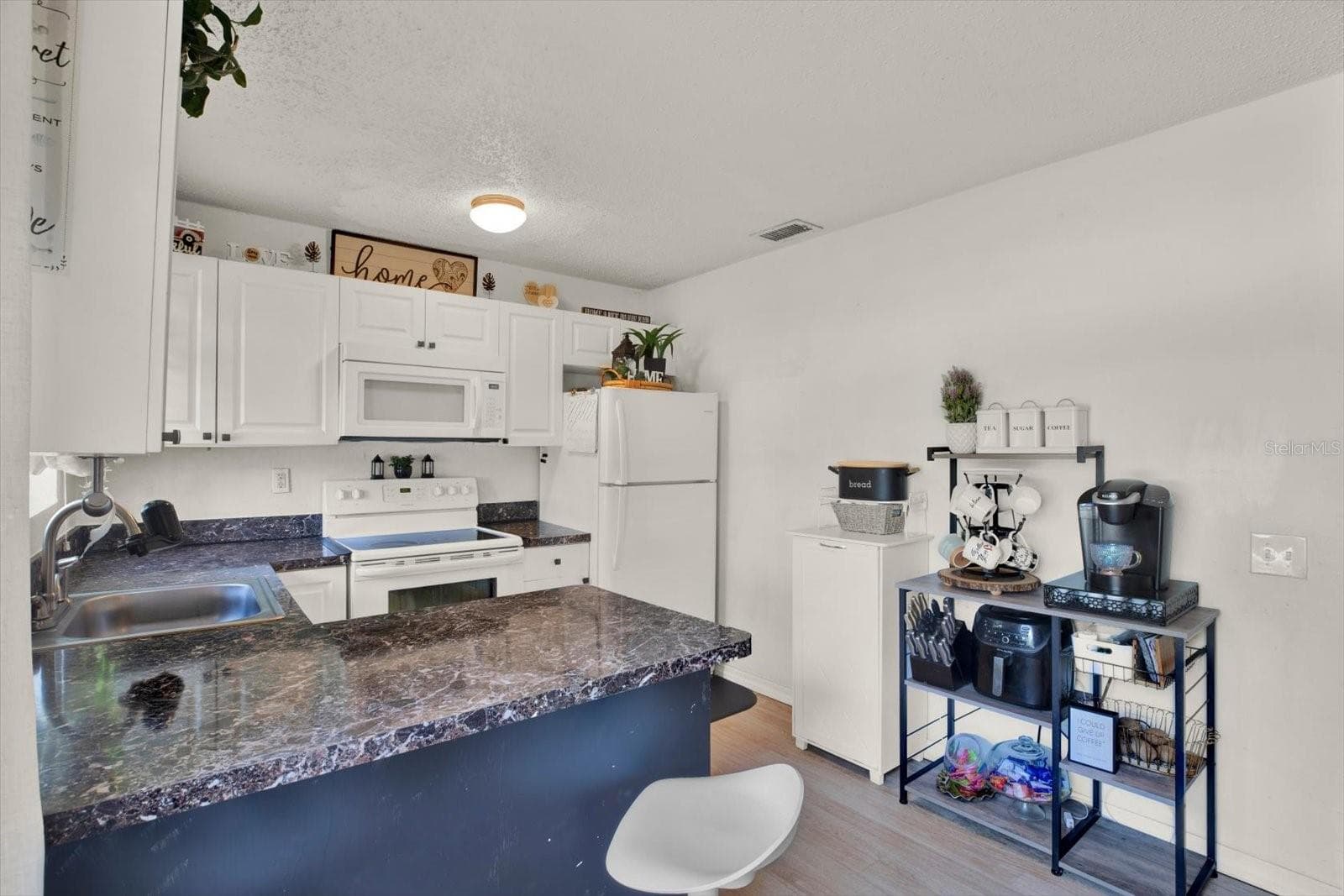2706 22ND AVENUE — photo 7 of 21