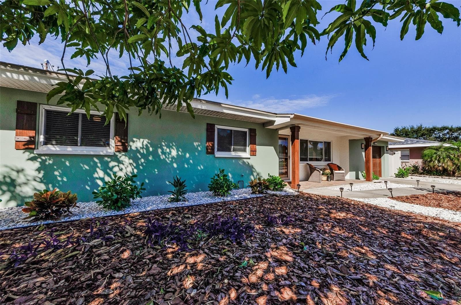 1838 LOMBARDY DRIVE — photo 6 of 43