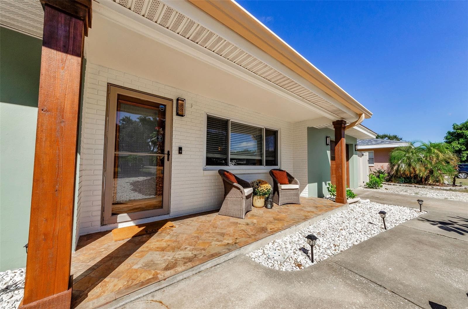1838 LOMBARDY DRIVE — photo 8 of 43