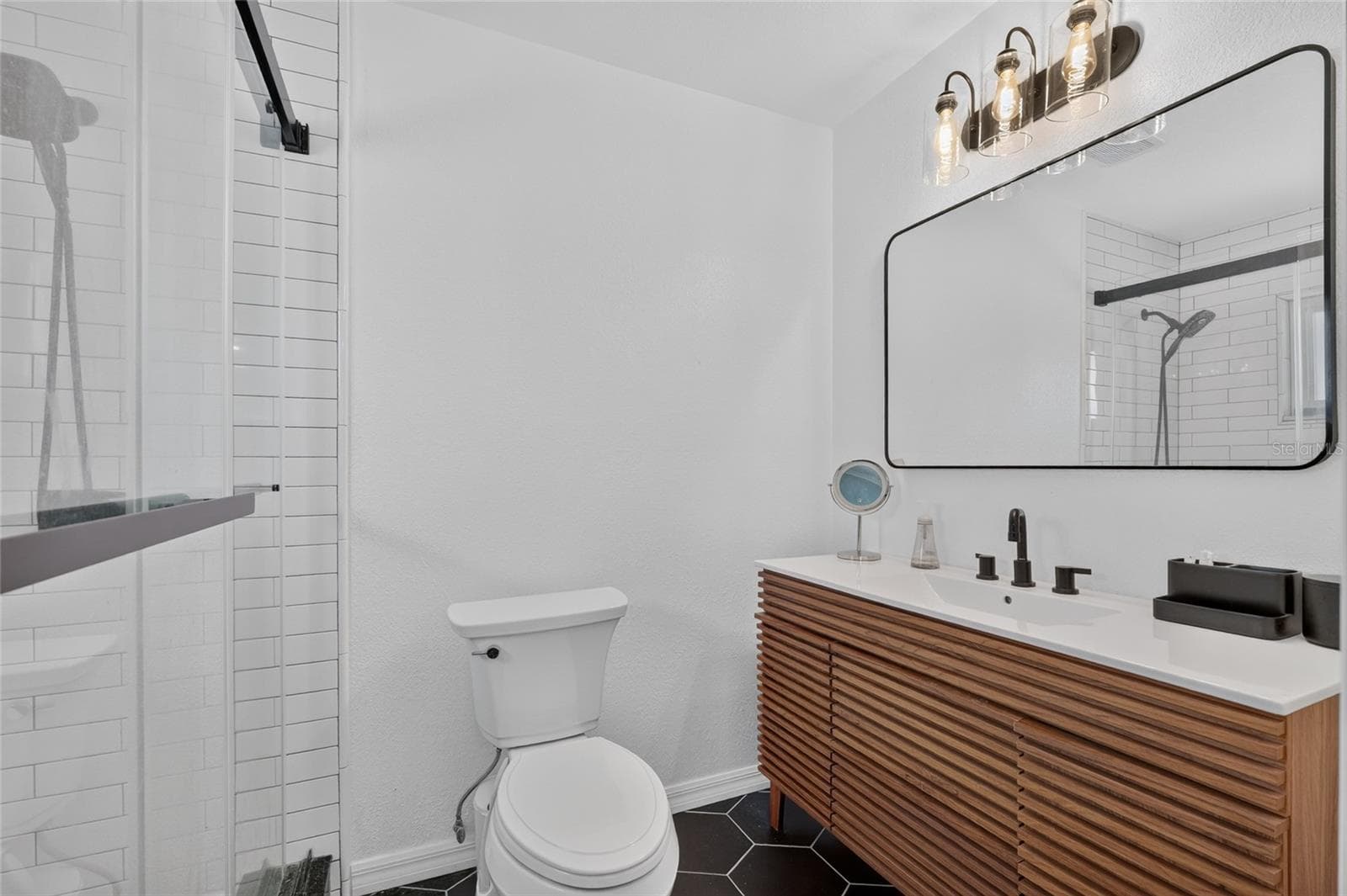 1502 16TH AVENUE — photo 34 of 65