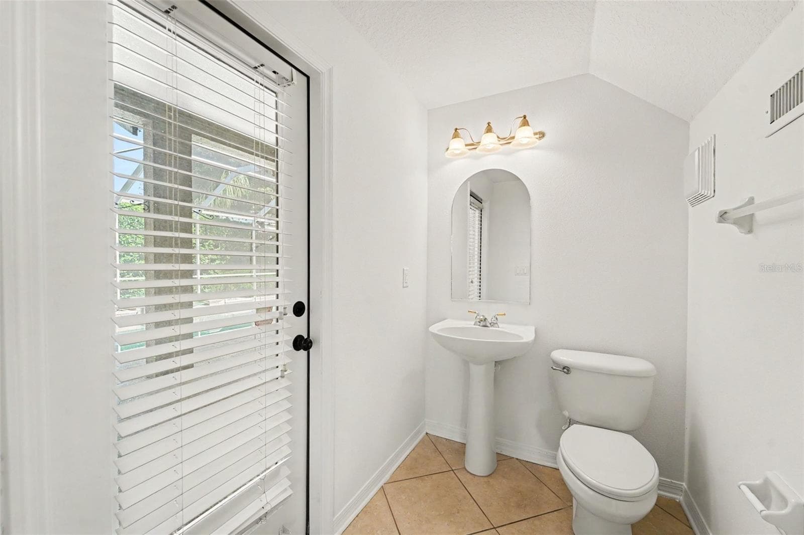 7519 DUNBRIDGE DRIVE — photo 12 of 30