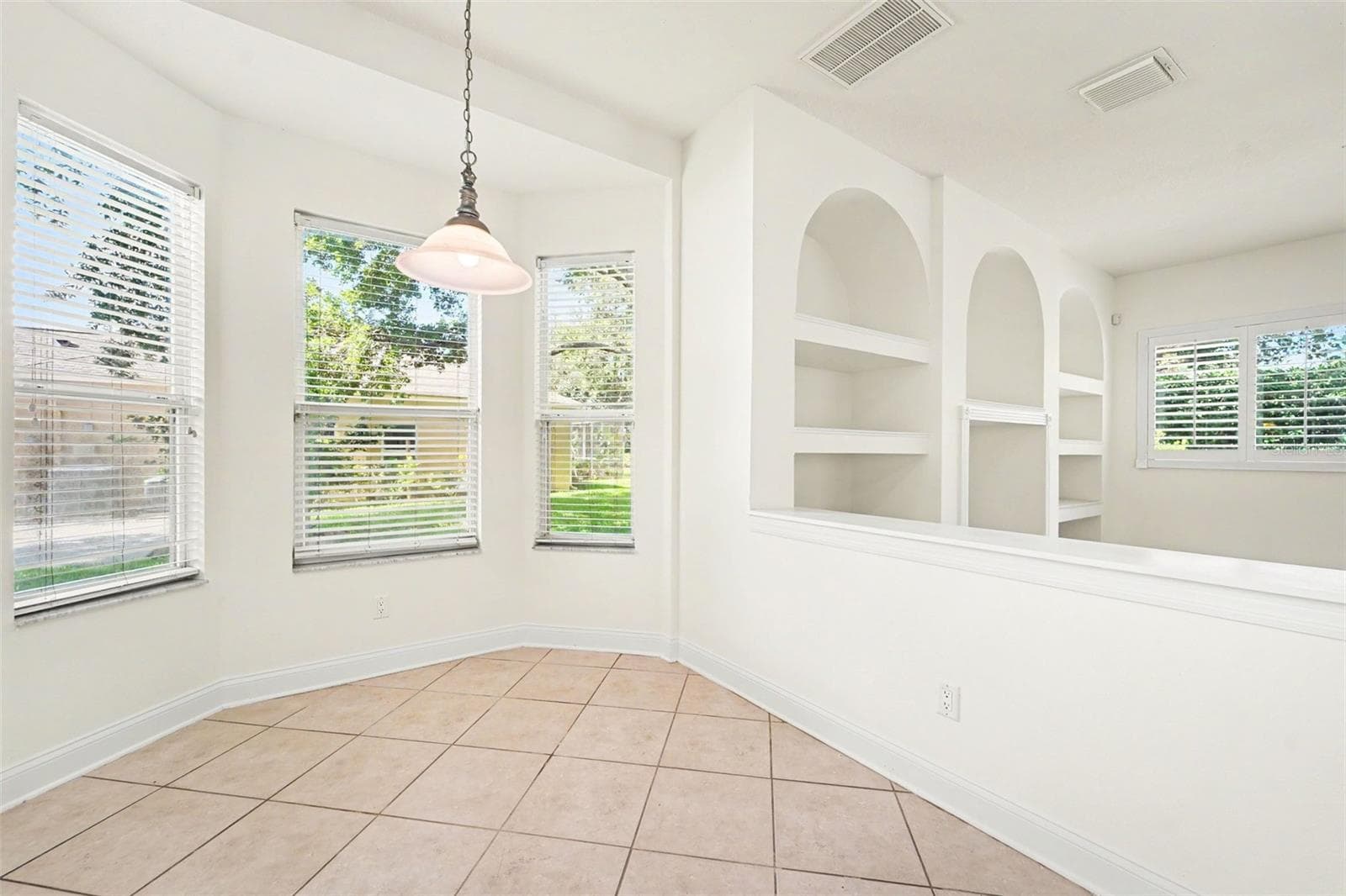 7519 DUNBRIDGE DRIVE — photo 7 of 30