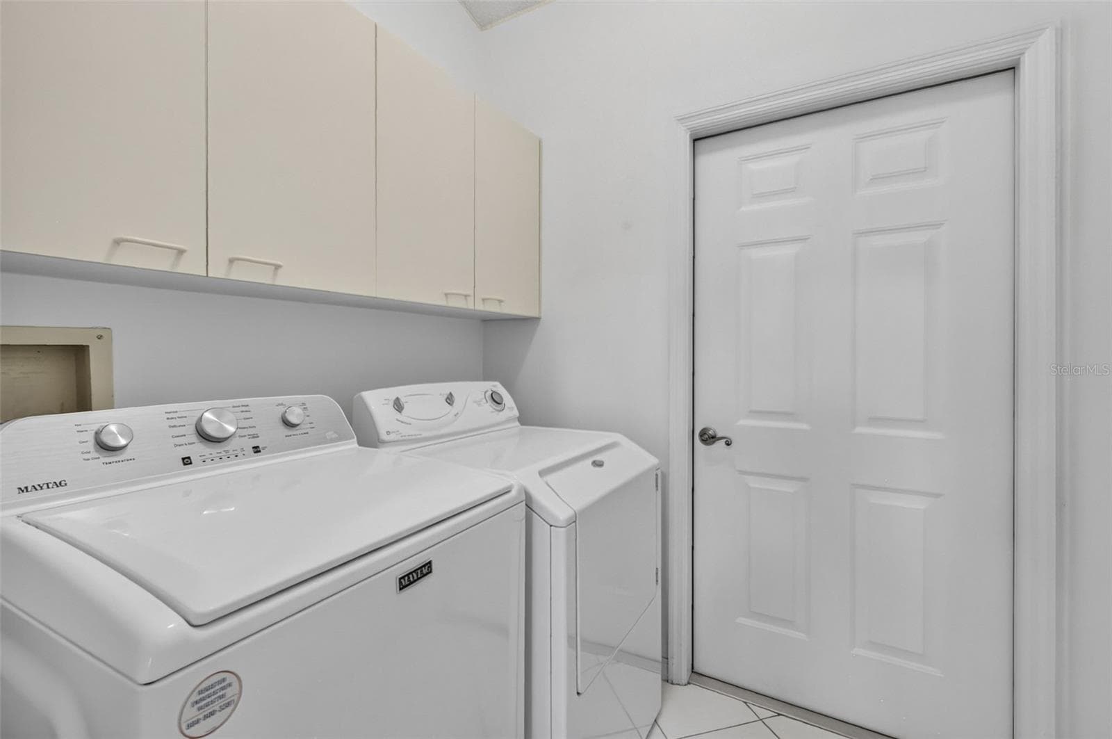 811 MIRANDA WAY — photo 35 of 51