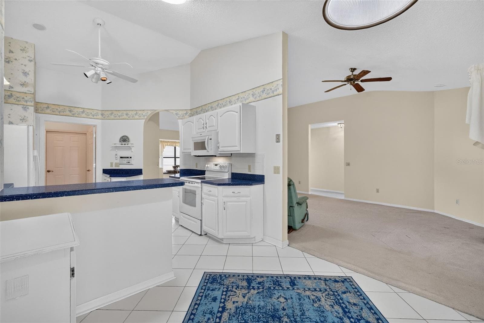 811 MIRANDA WAY — photo 13 of 51