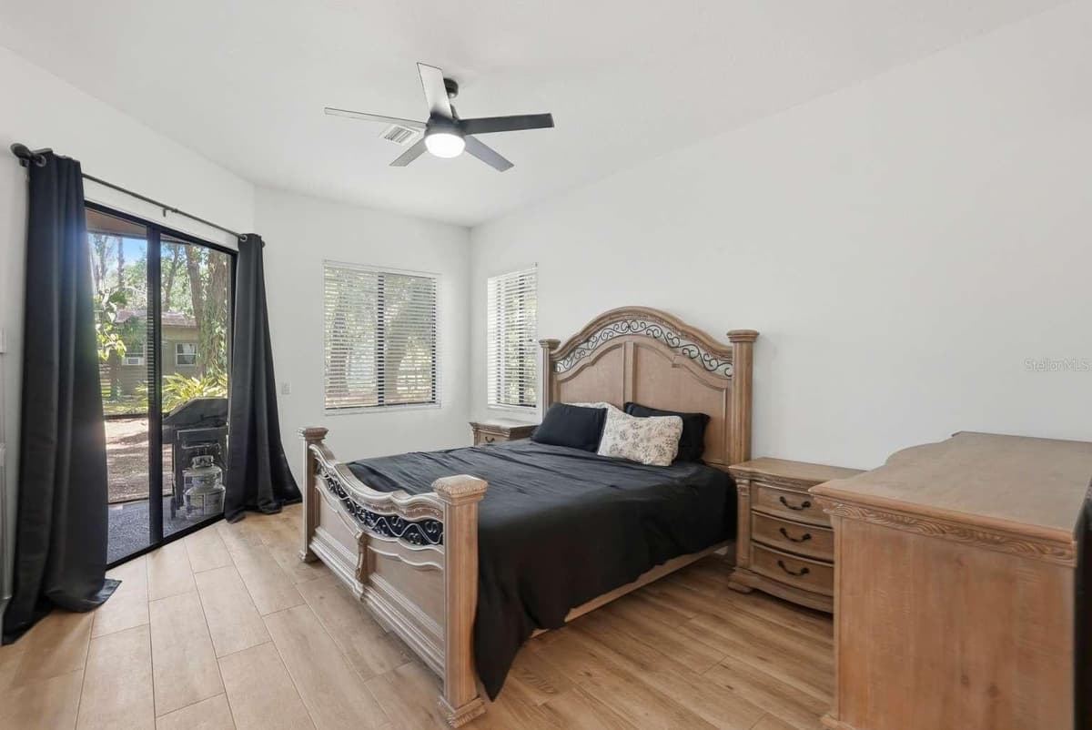 6301 86TH AVENUE — photo 12 of 41