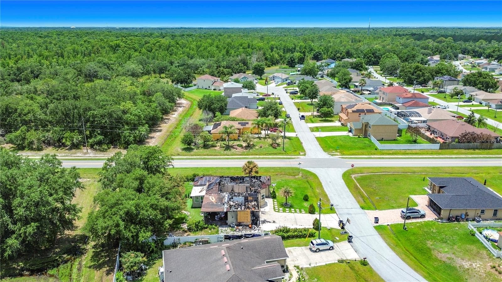 521 MALLARD COURT — photo 8 of 18