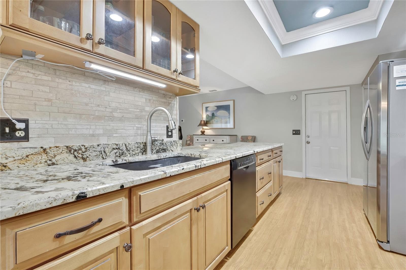 6577 PINE MEADOWS DRIVE — photo 12 of 34