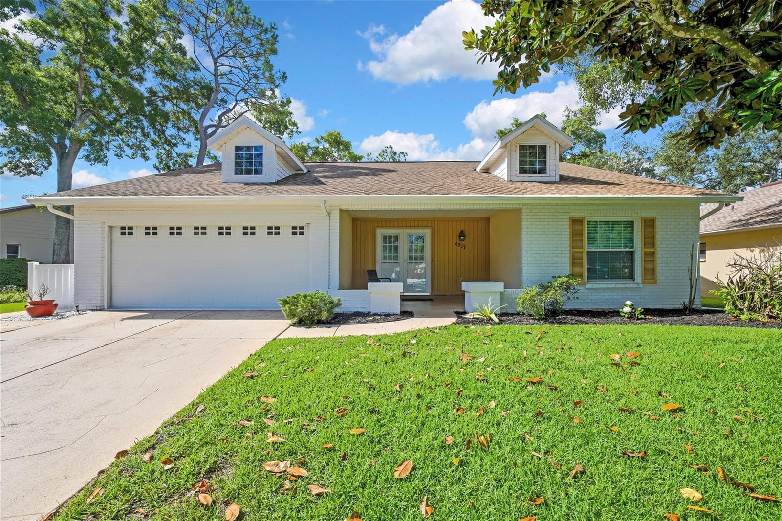 6577 PINE MEADOWS DRIVE — photo 1 of 34