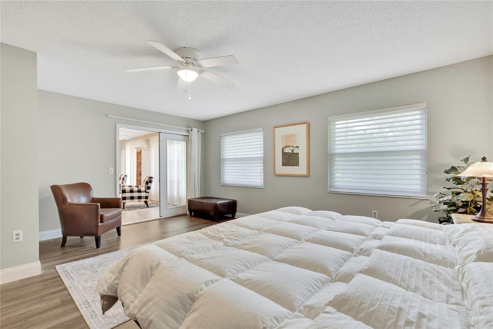 6577 PINE MEADOWS DRIVE — photo 17 of 34