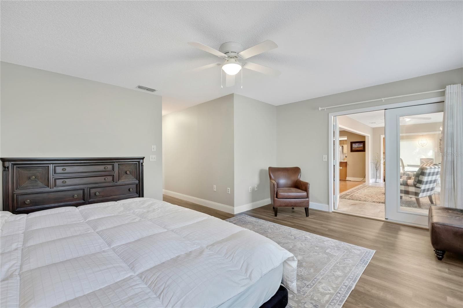 6577 PINE MEADOWS DRIVE — photo 18 of 34