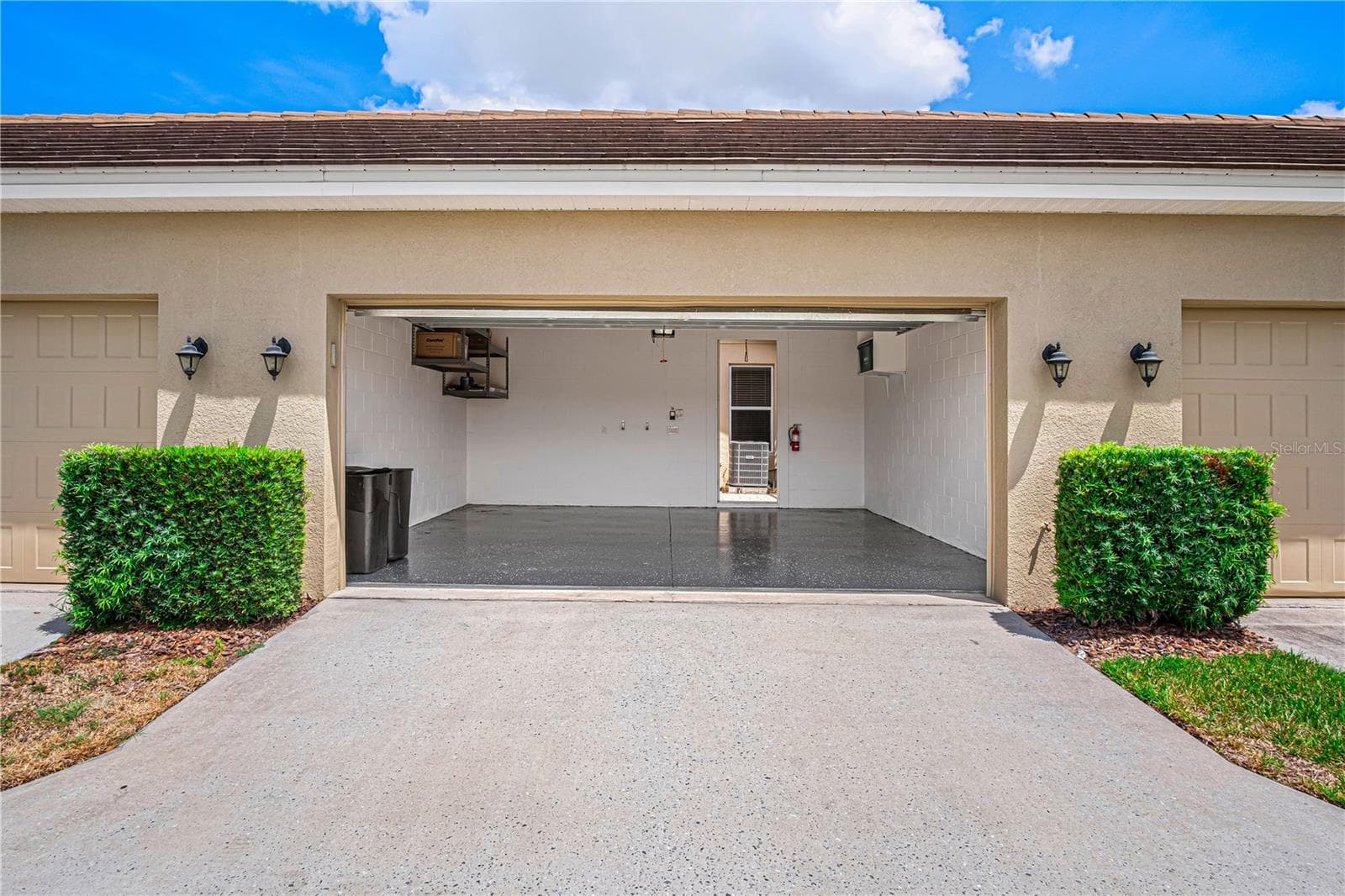 11472 CENTER LAKE DRIVE — photo 35 of 53