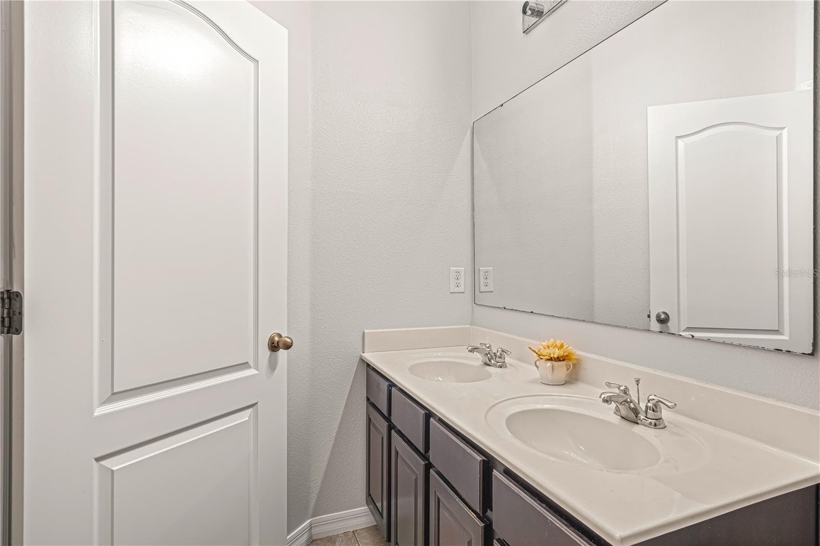 11472 CENTER LAKE DRIVE — photo 20 of 53