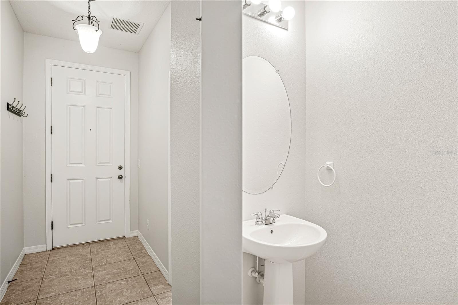 11472 CENTER LAKE DRIVE — photo 11 of 53