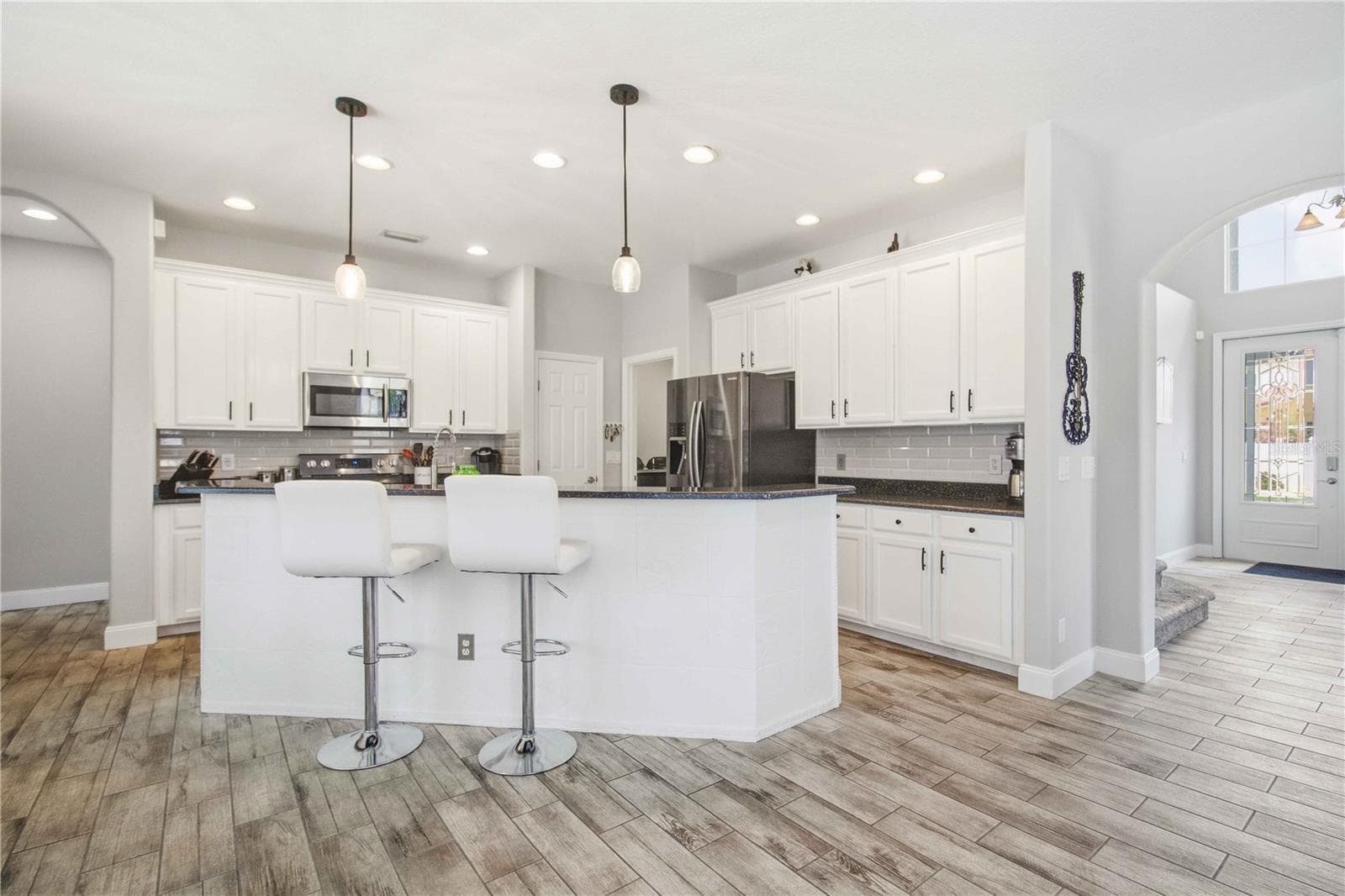 7614 DOUBLE PINE DRIVE — photo 15 of 63
