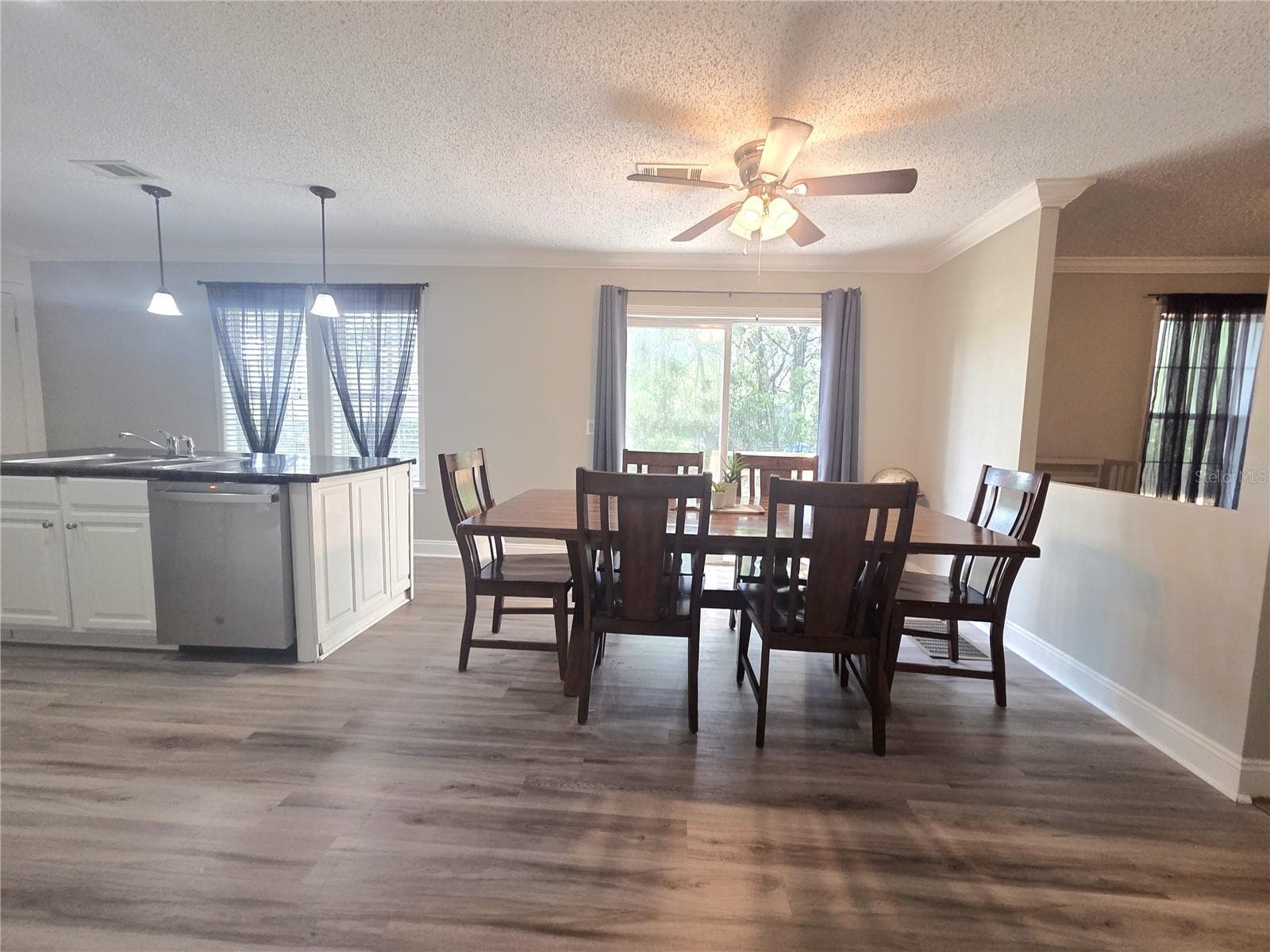 18314 DEASON DRIVE — photo 4 of 28
