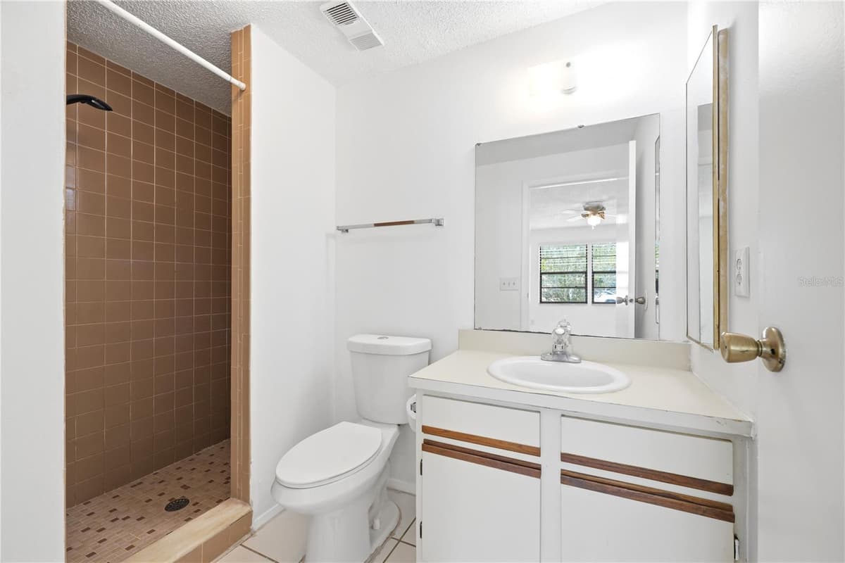 123 LOBLOLLY COURT — photo 18 of 43