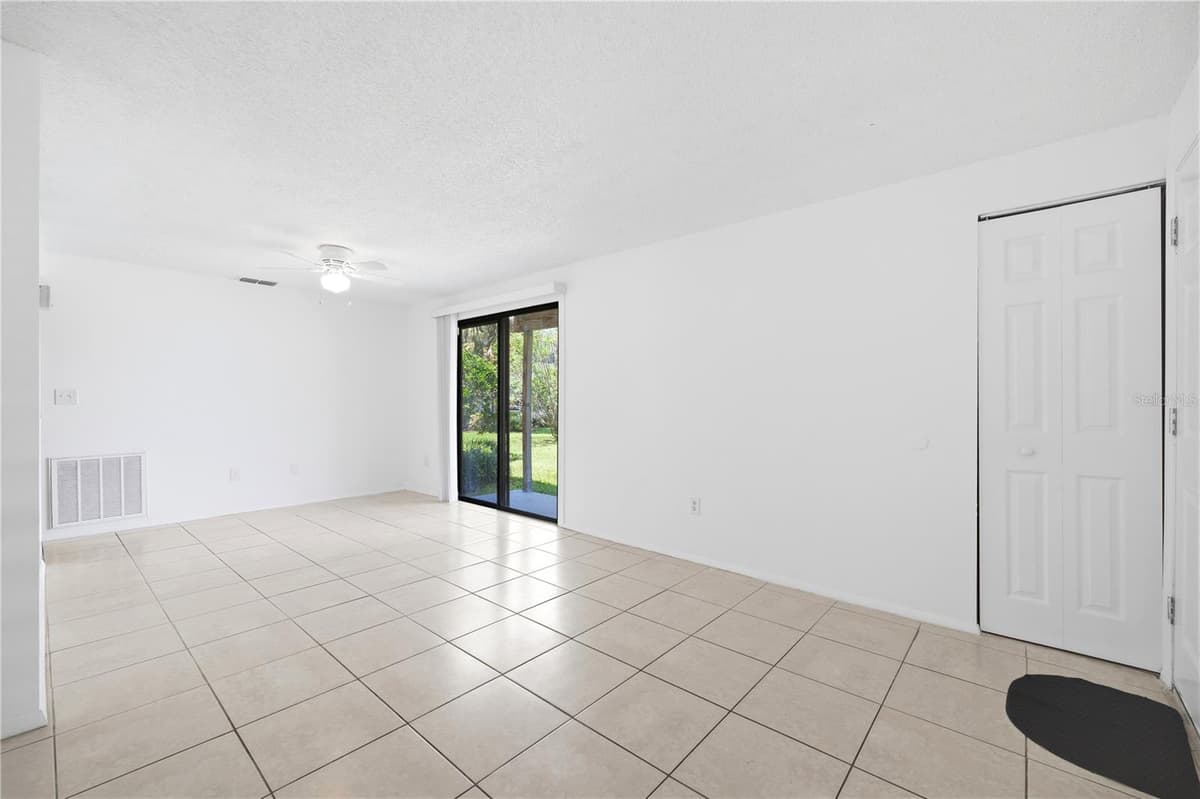 123 LOBLOLLY COURT — photo 13 of 43
