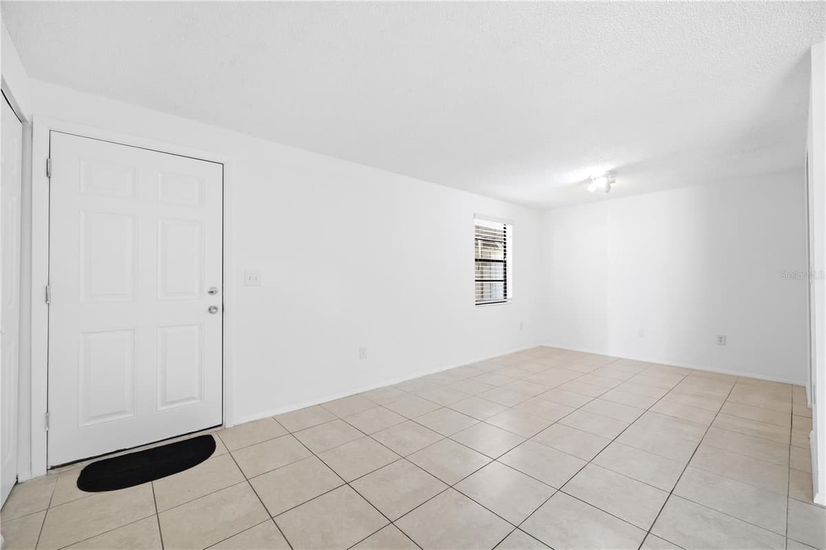 123 LOBLOLLY COURT — photo 19 of 43