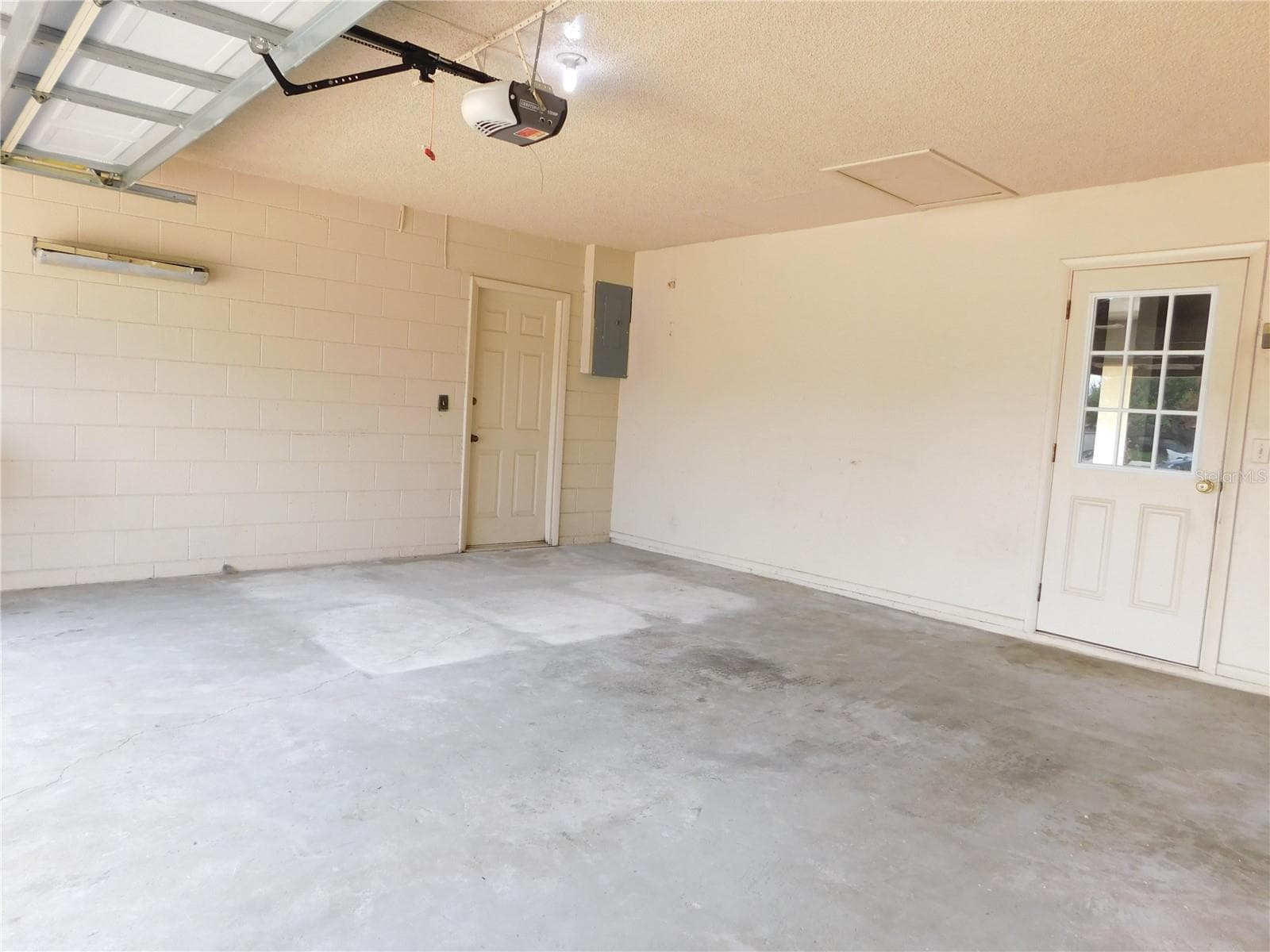 2311 TOWERBRIDGE STREET — photo 28 of 31