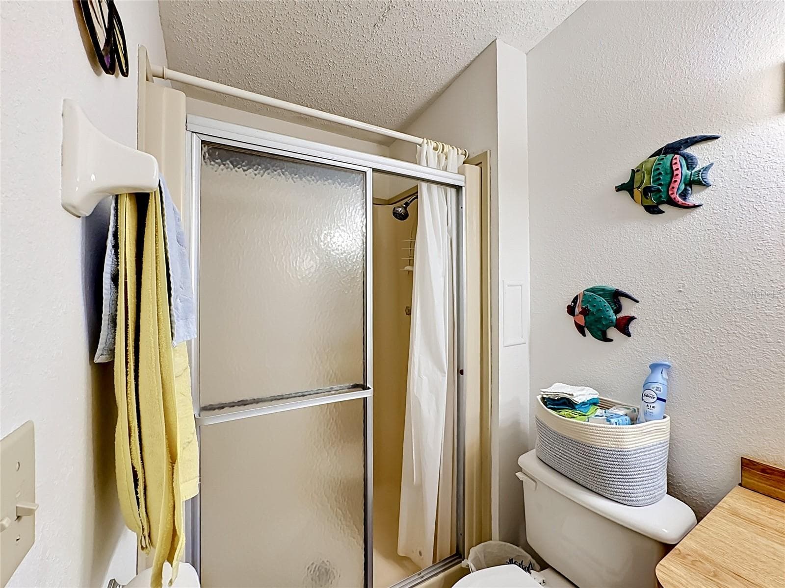 8227 CINNAMON LANE — photo 18 of 29