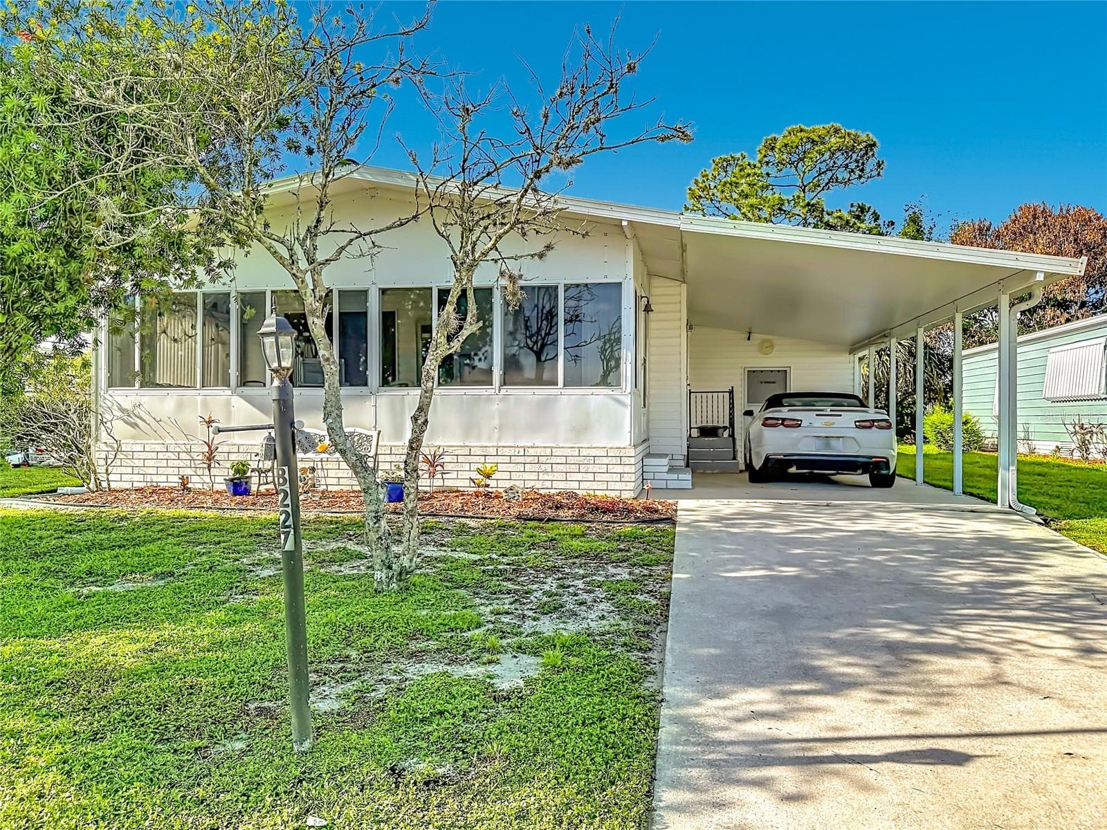 8227 CINNAMON LANE — photo 1 of 29