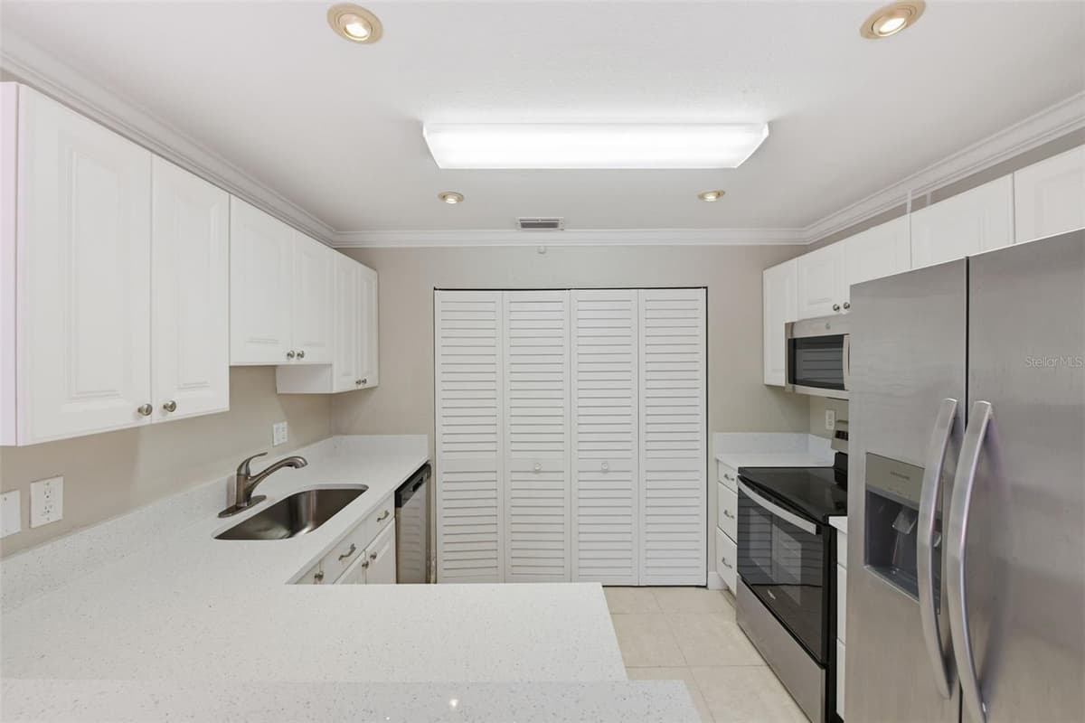 8741 CLEARY BOULEVARD — photo 18 of 37