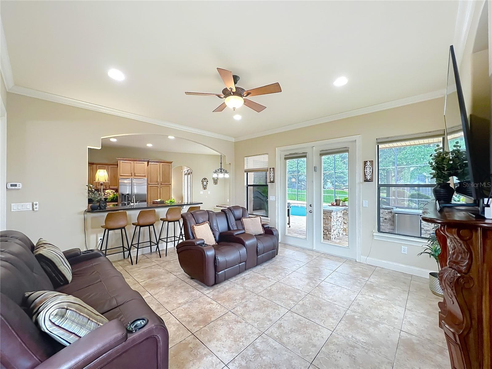 806 JOHNS POINT DRIVE — photo 34 of 98