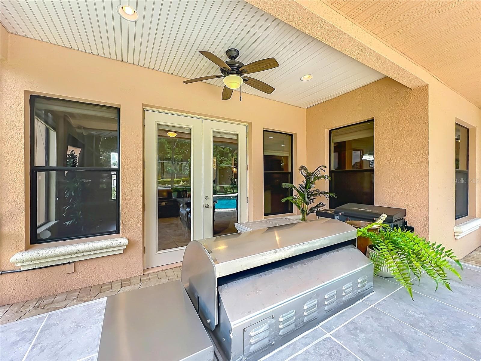 806 JOHNS POINT DRIVE — photo 81 of 98