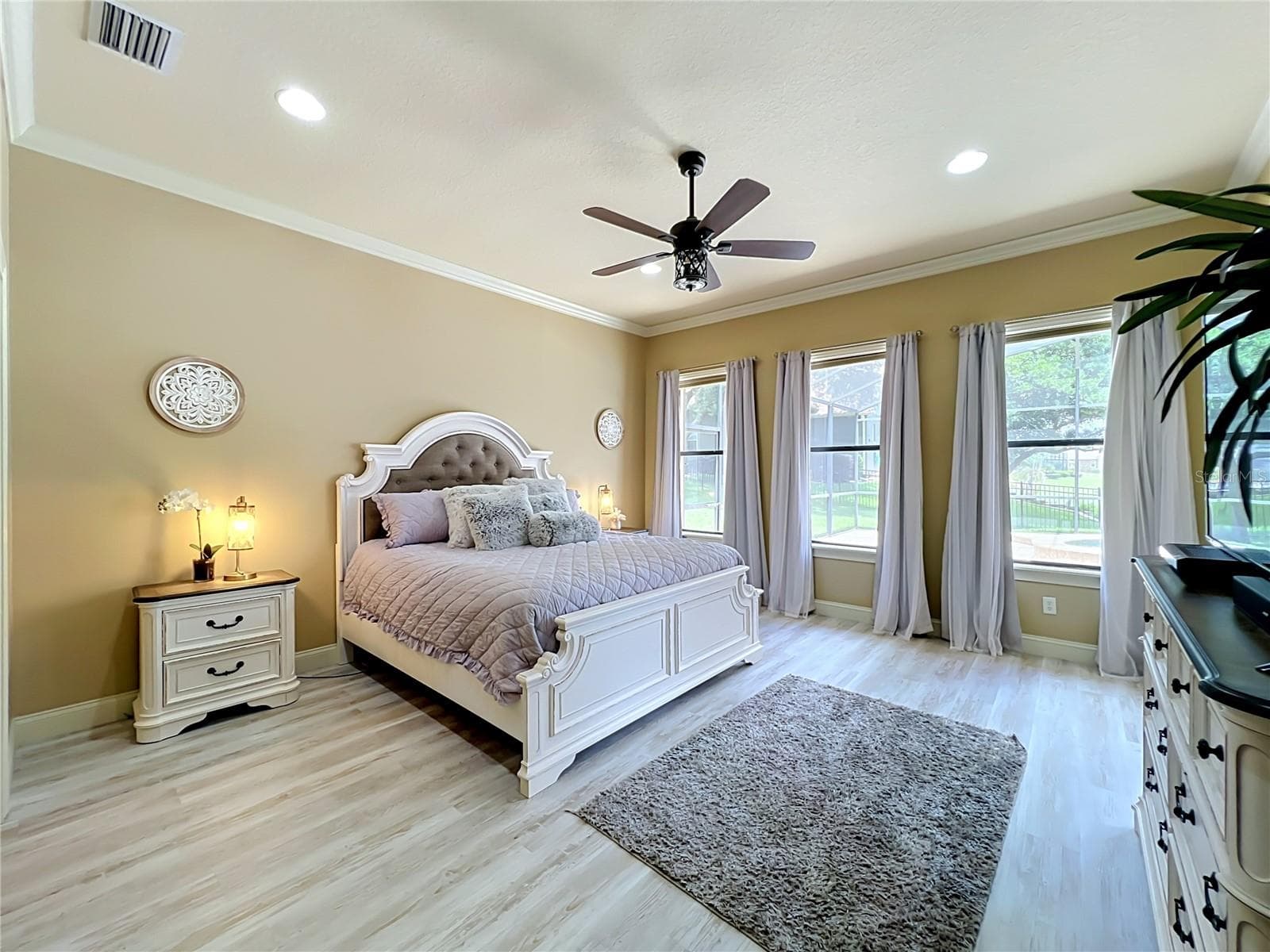 806 JOHNS POINT DRIVE — photo 42 of 98