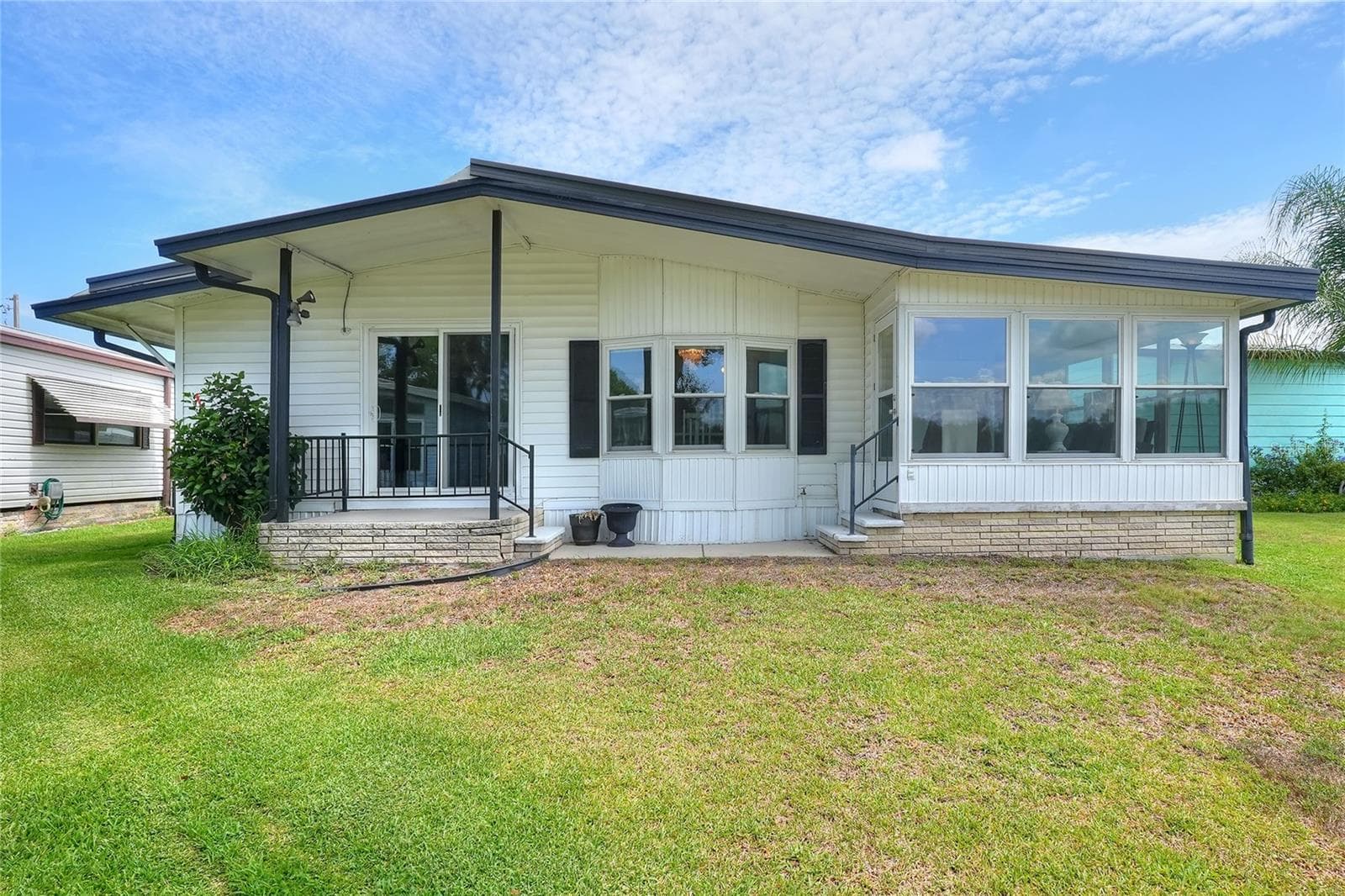 2055 FLORAL AVENUE — photo 42 of 53