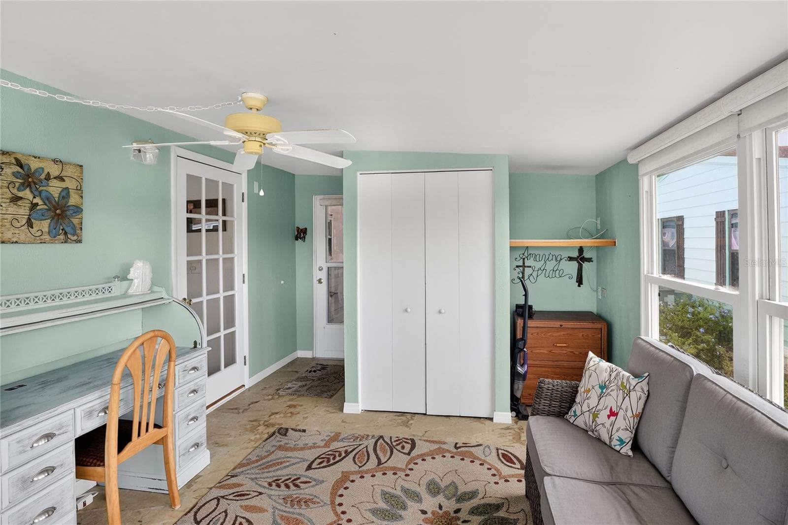 2055 FLORAL AVENUE — photo 9 of 53