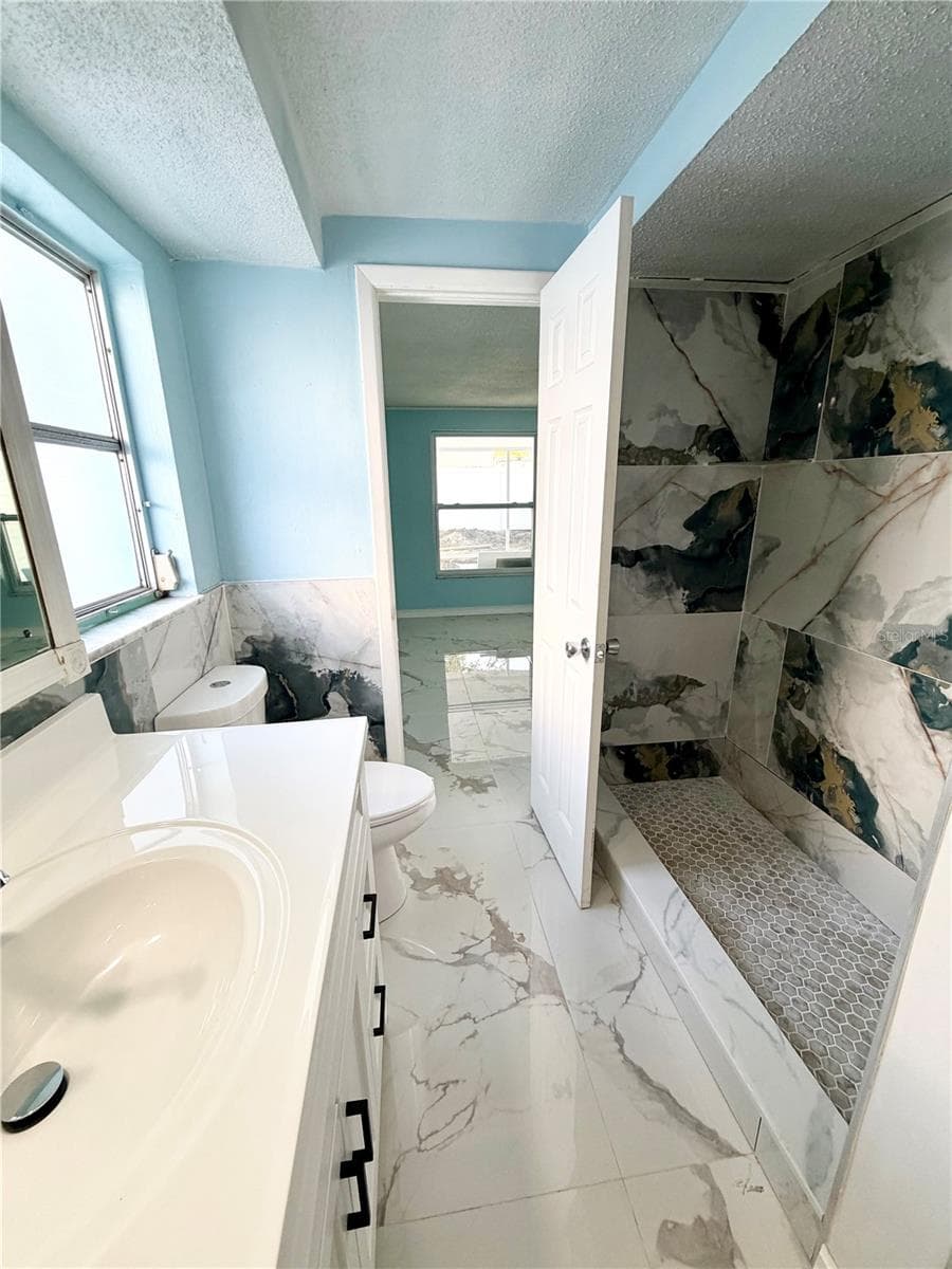 7040 FOX HOLLOW DRIVE — photo 22 of 32