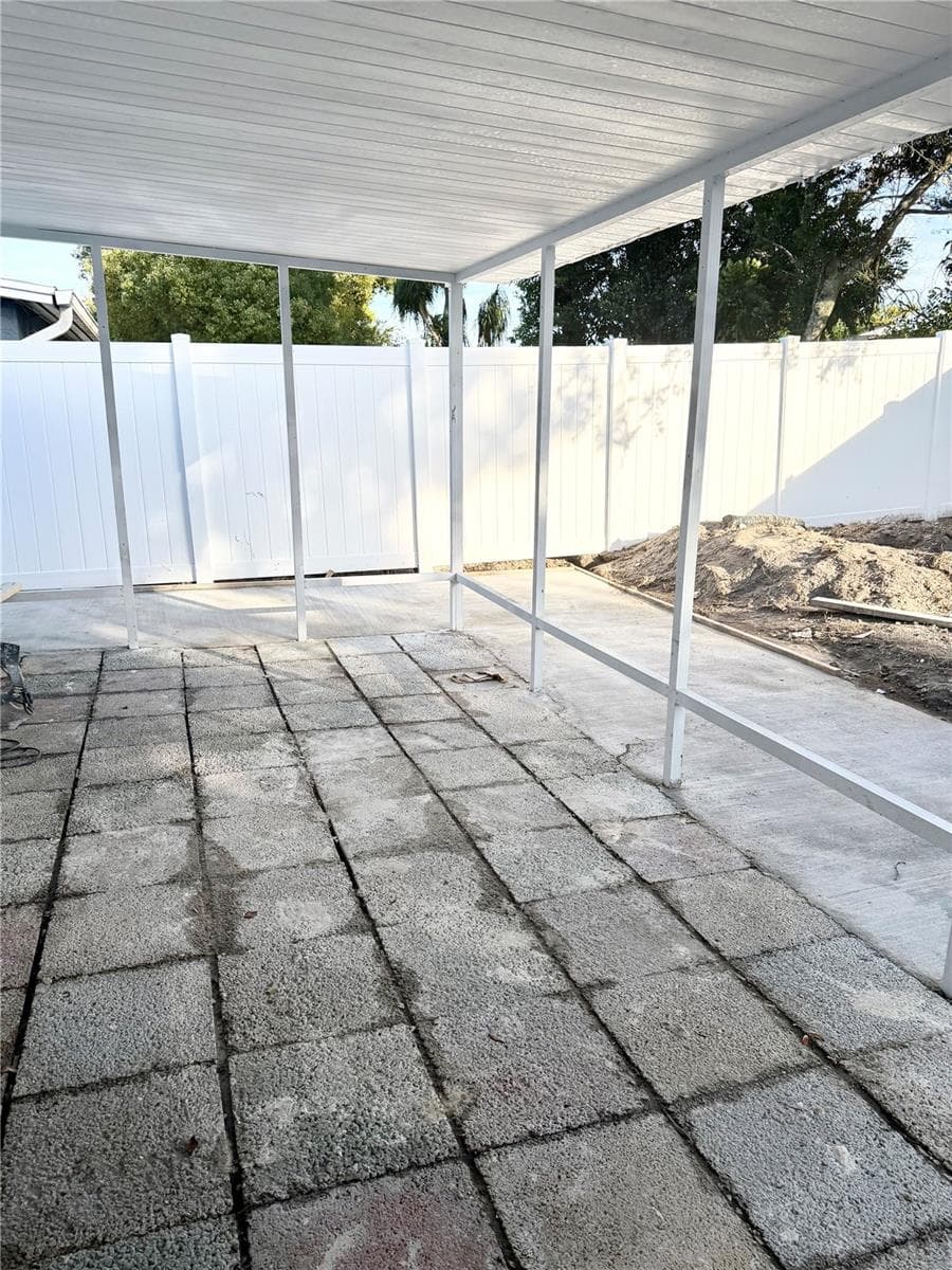 7040 FOX HOLLOW DRIVE — photo 29 of 32