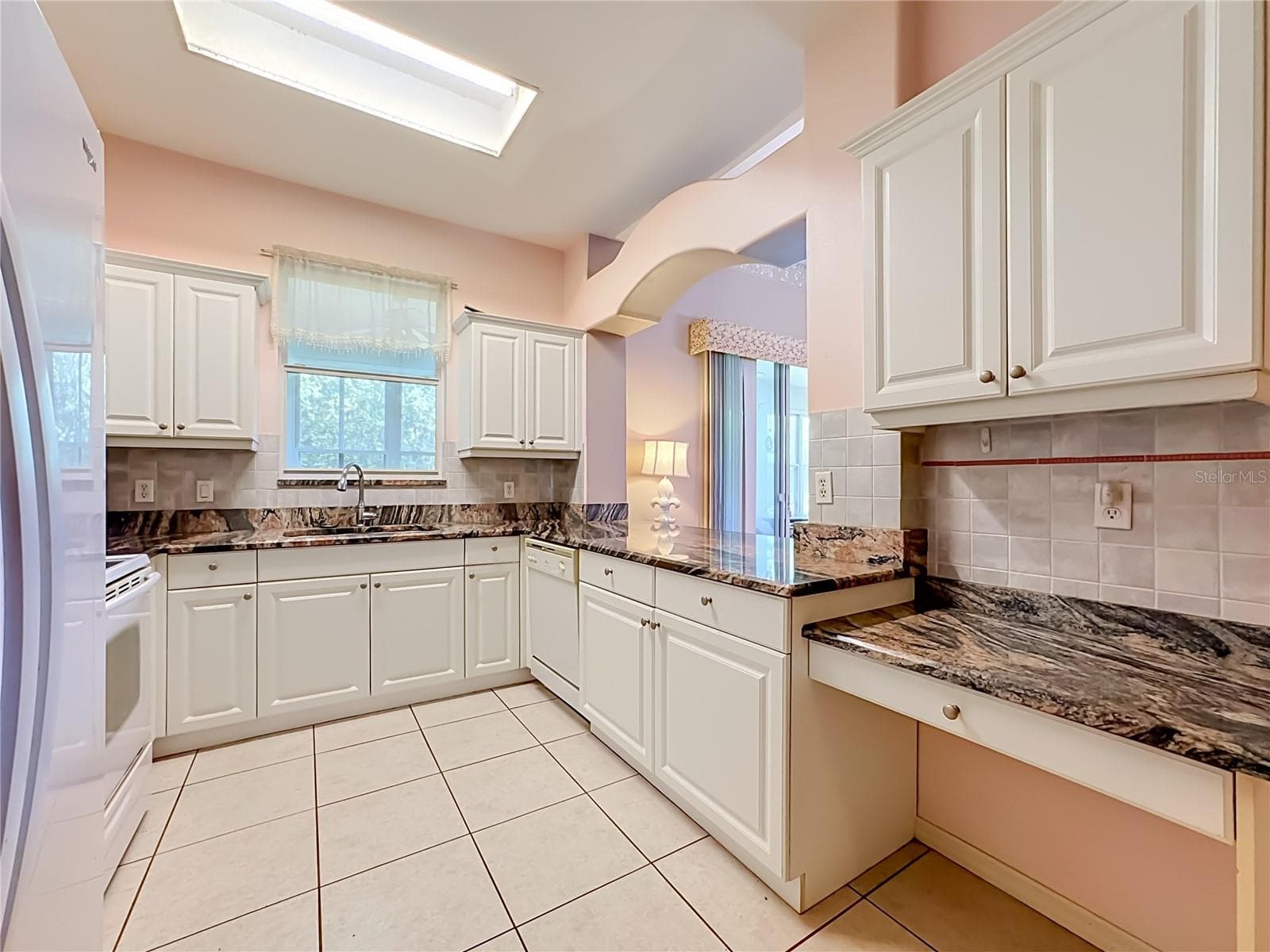 6108 LAUREL CREEK TRAIL — photo 17 of 44