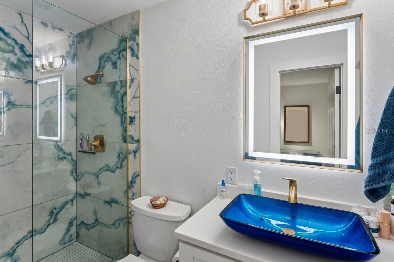 6245 WARREN AVE — photo 33 of 78
