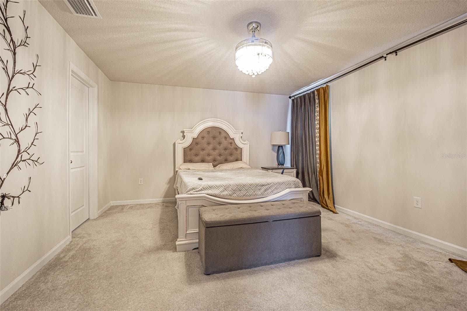 11904 THORNCREST DRIVE — photo 14 of 34