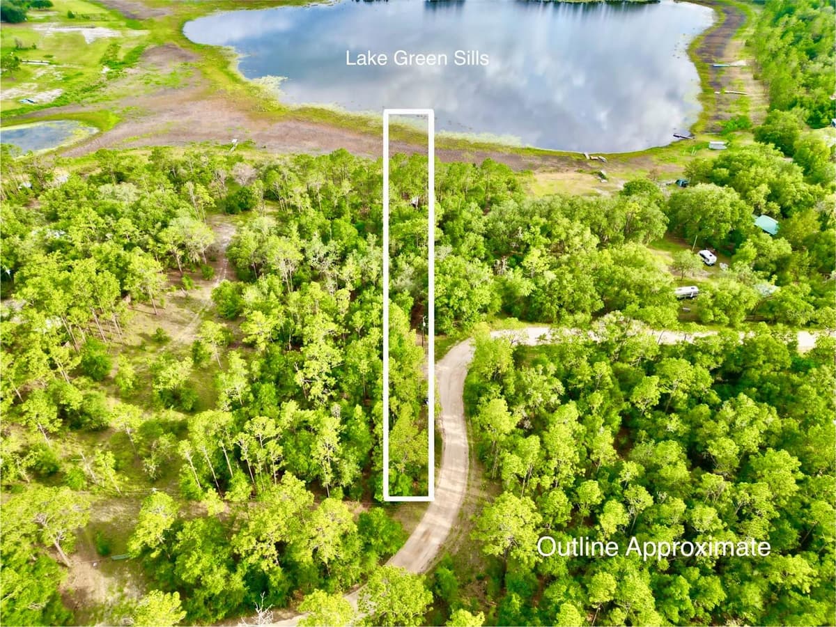 125 SILVER DOLLAR POND ROAD — photo 3 of 36